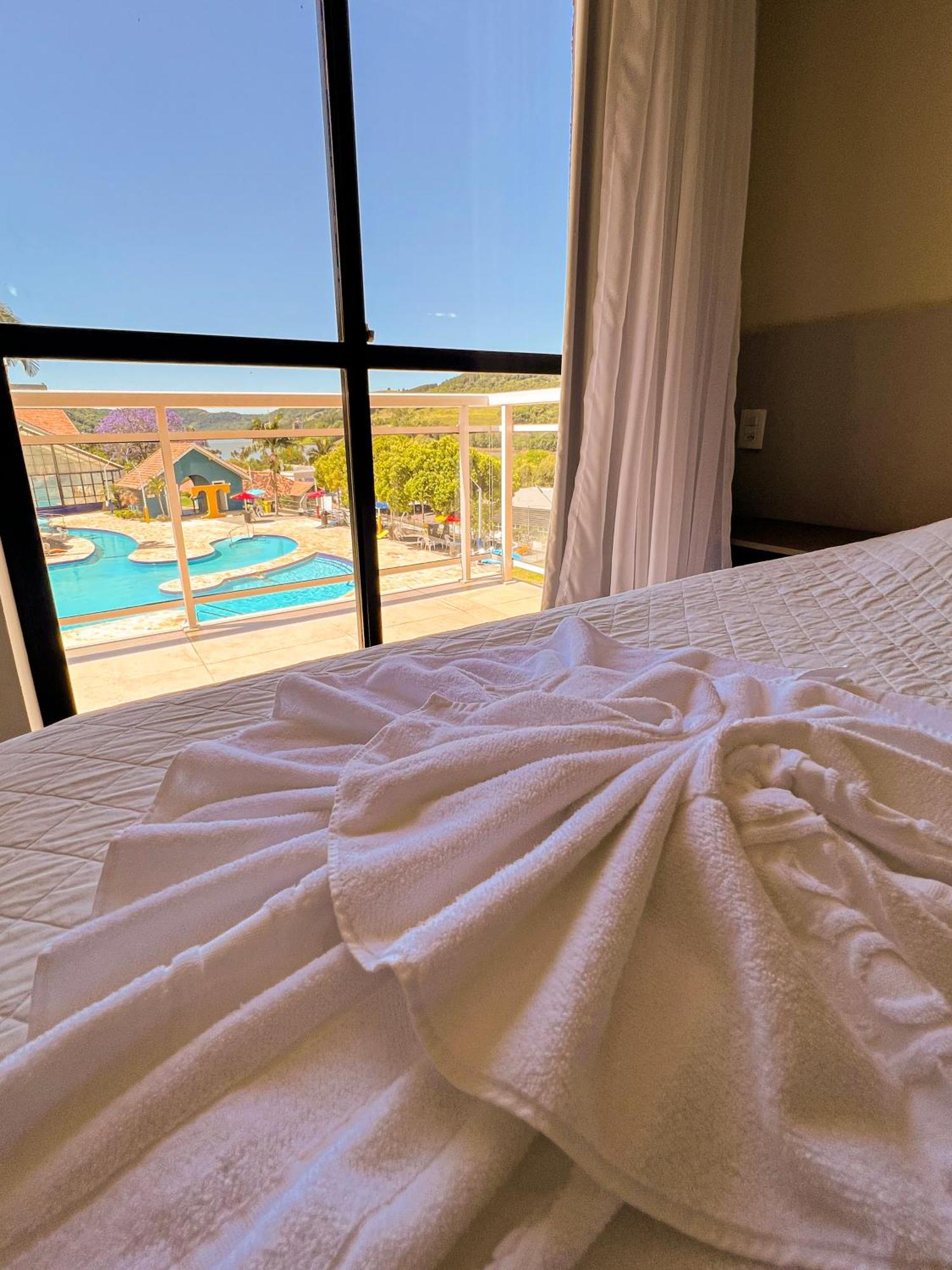 Hotel Balneario マルセリノ・ラーモス エクステリア 写真